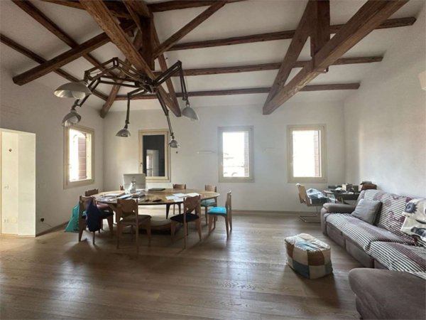 appartamento in vendita a Venezia in zona Murano