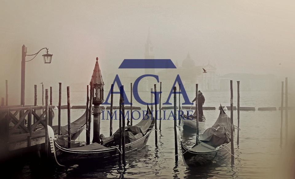 casa indipendente in vendita a Venezia in zona Sestiere Castello