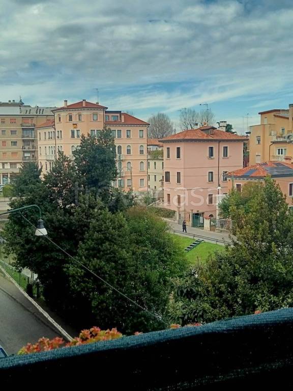 appartamento in vendita a Venezia in zona Mestre