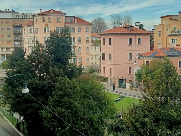 appartamento in vendita a Venezia in zona Mestre