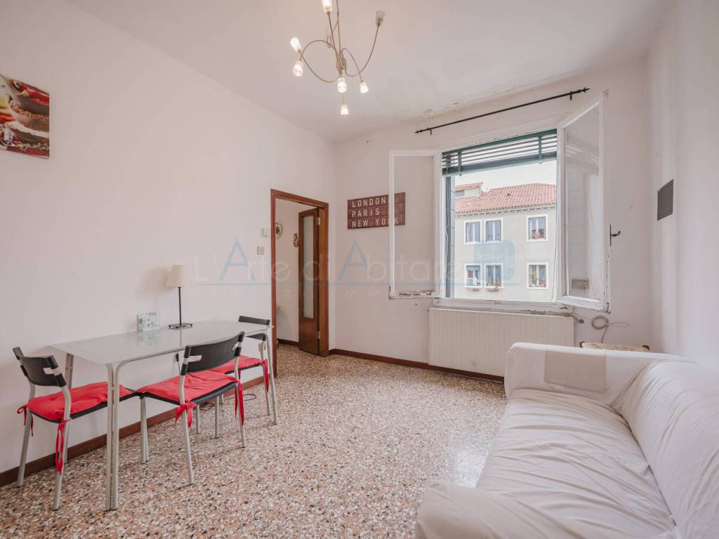 intera palazzina in vendita a Venezia in zona Giudecca