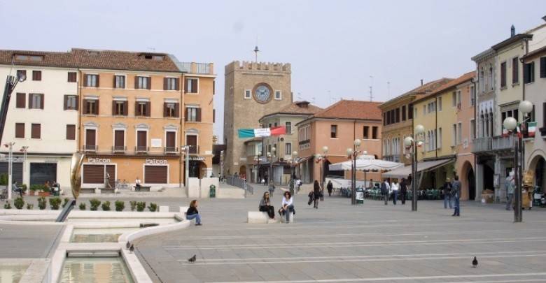 negozio in vendita a Venezia in zona Marghera