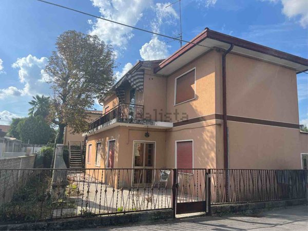casa indipendente in vendita a Venezia in zona Mestre