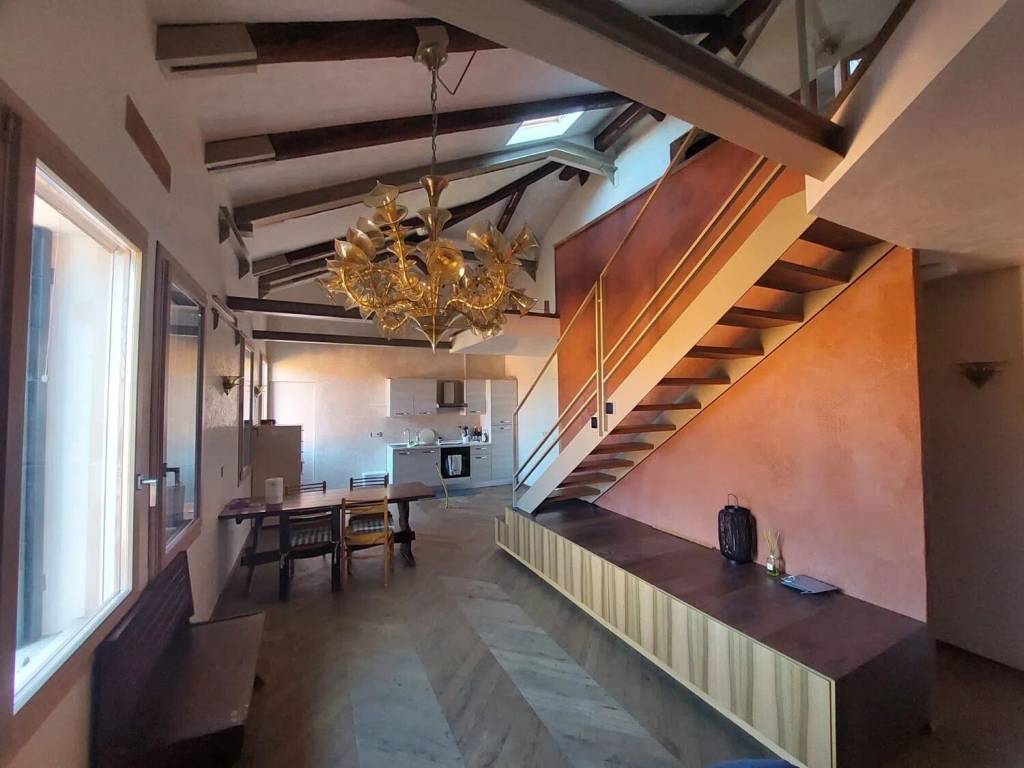 appartamento in vendita a Venezia in zona Murano