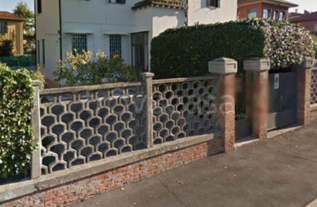 appartamento in vendita a Venezia in zona Lido di Venezia