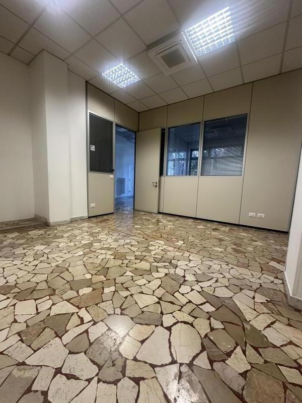 negozio in vendita a Venezia in zona Mestre