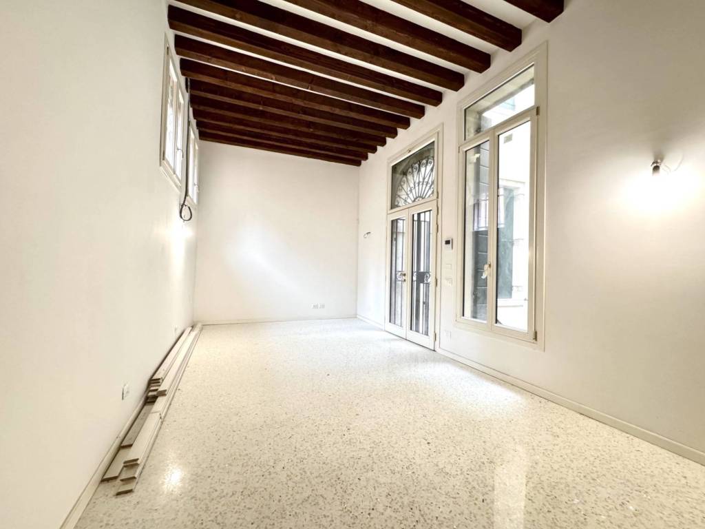 appartamento in vendita a Venezia in zona Sestiere Cannaregio