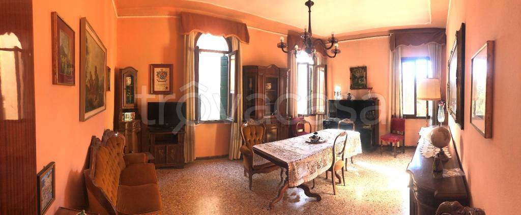 appartamento in vendita a Venezia in zona Sestiere Santa Croce