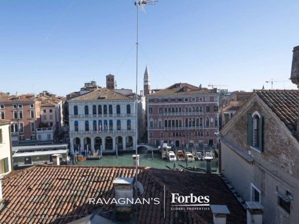 appartamento in vendita a Venezia in zona Sestiere Santa Croce