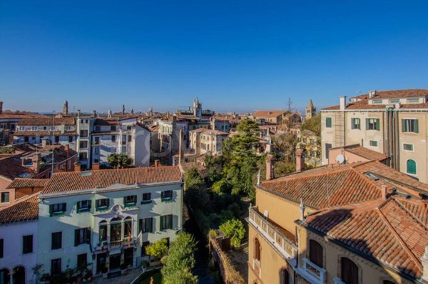 appartamento in vendita a Venezia in zona Sestiere Dorsoduro