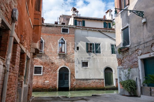 appartamento in vendita a Venezia in zona Sestiere Cannaregio