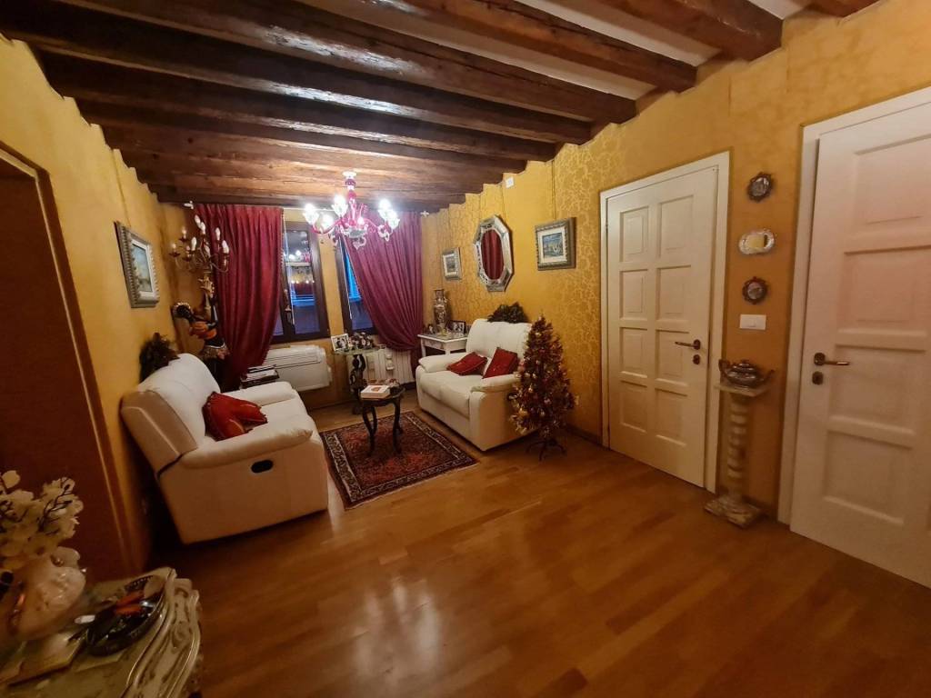 appartamento in vendita a Venezia in zona Pellestrina