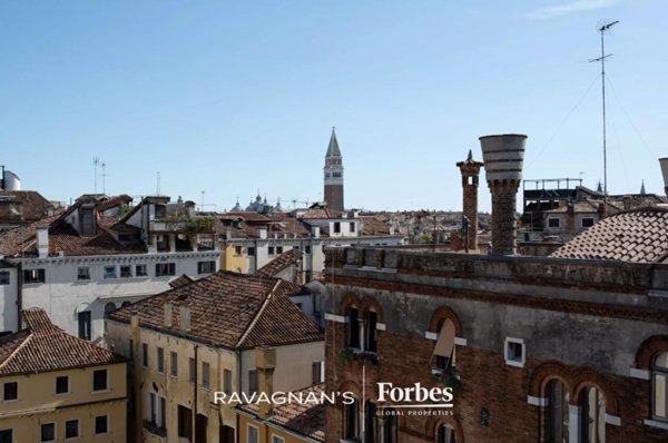 appartamento in vendita a Venezia in zona Murano