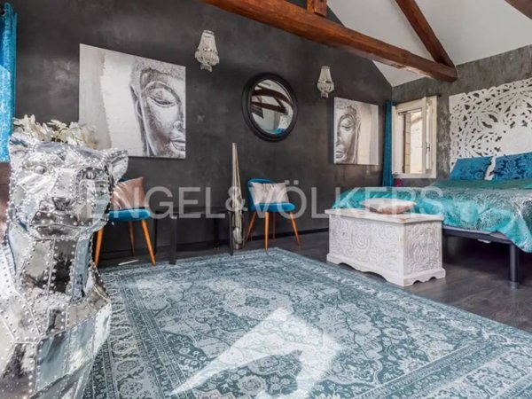 casa indipendente in vendita a Venezia in zona Sestiere Dorsoduro