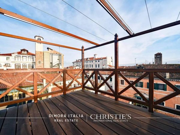 appartamento in vendita a Venezia in zona Sestiere Santa Croce