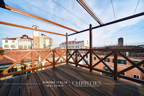 appartamento in vendita a Venezia in zona Sestiere Santa Croce