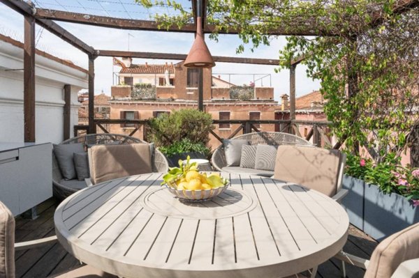 appartamento in vendita a Venezia in zona Sestiere Cannaregio