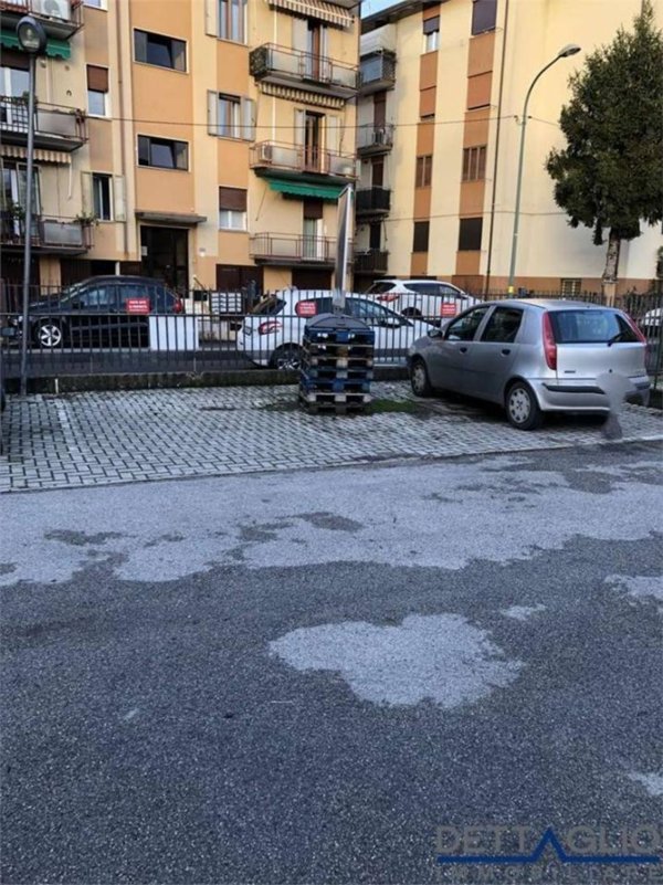 negozio in vendita a Venezia in zona Carpenedo