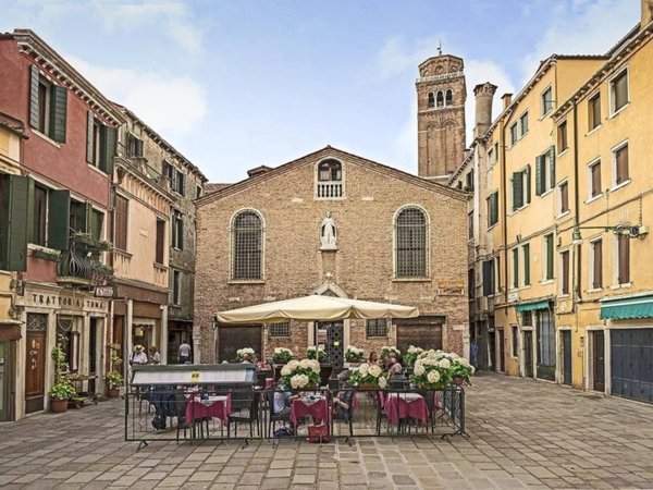 trivano in vendita a Venezia in zona Sestiere Dorsoduro