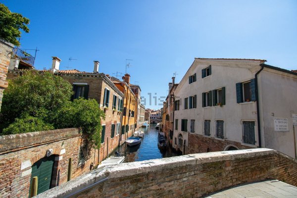 appartamento in vendita a Venezia in zona Sestiere Dorsoduro