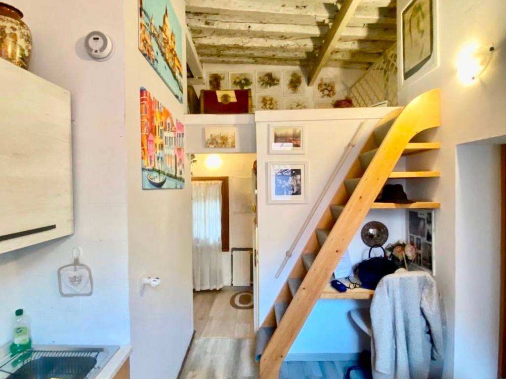 appartamento in vendita a Venezia in zona Sestiere Santa Croce