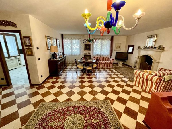 casa indipendente in vendita a Venezia in zona Favaro Veneto