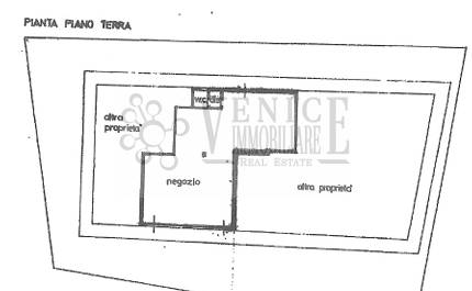 negozio in vendita a Venezia in zona Carpenedo