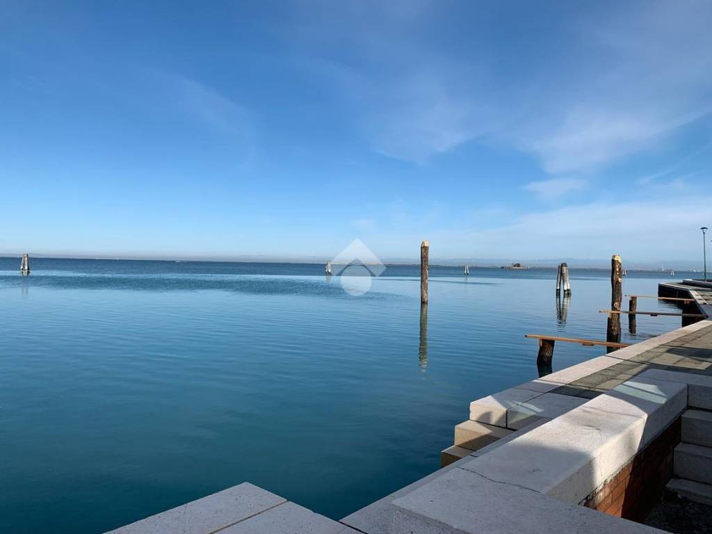 intera palazzina in vendita a Venezia in zona Lido di Venezia