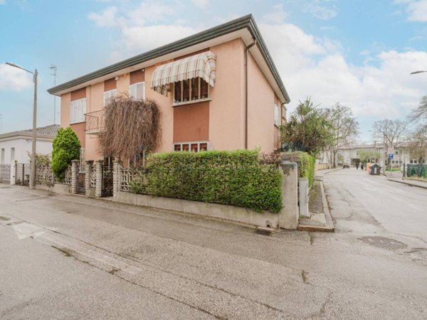 casa indipendente in vendita a Venezia in zona Favaro Veneto