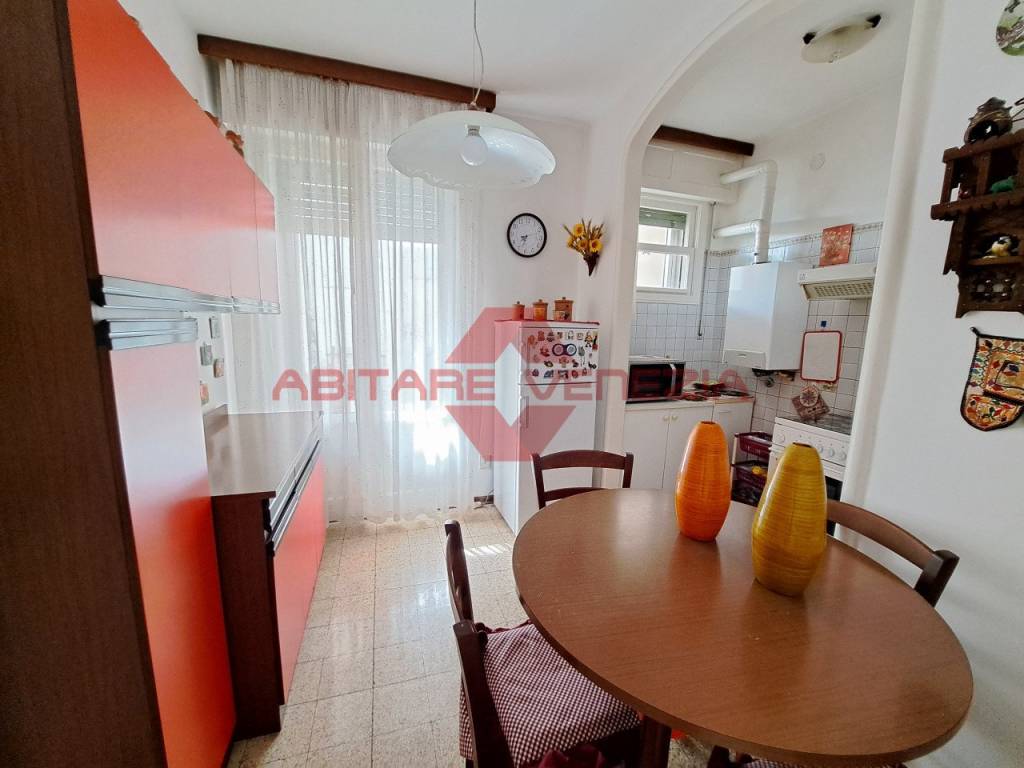 appartamento in vendita a Venezia in zona Lido di Venezia