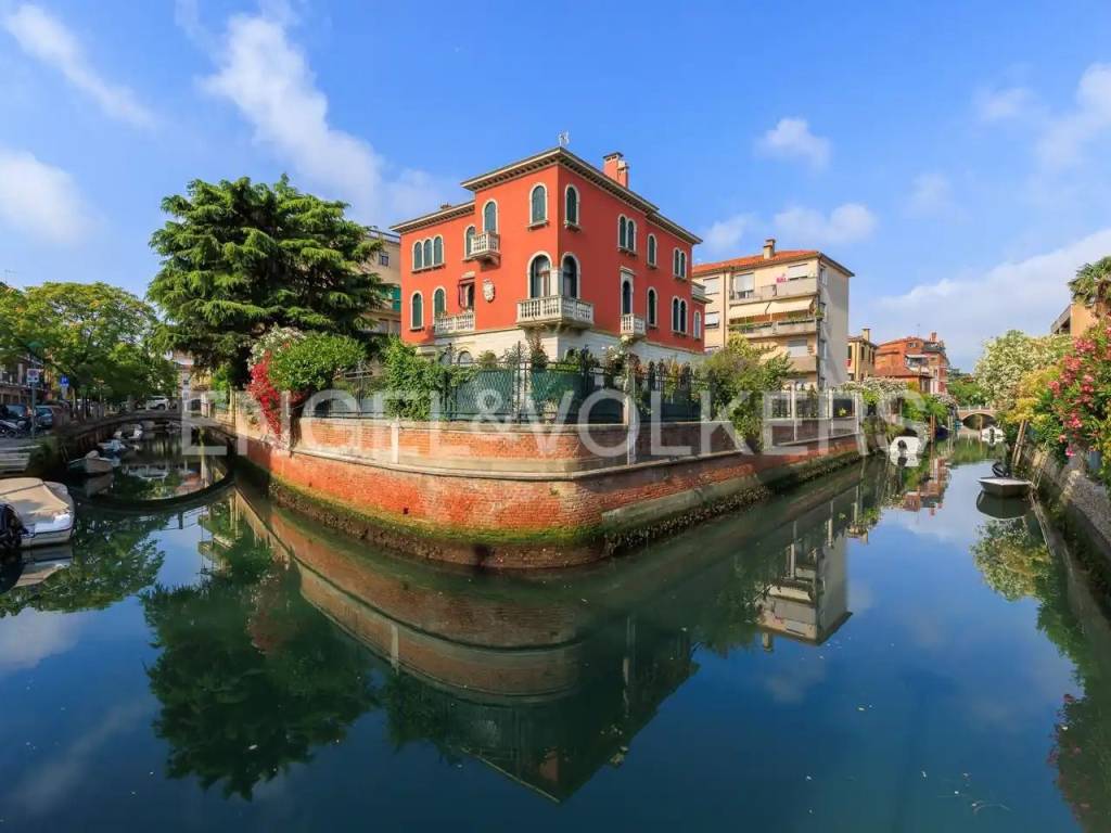 appartamento in vendita a Venezia in zona Lido di Venezia