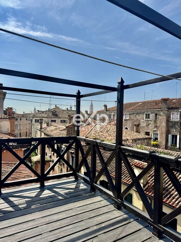 appartamento in vendita a Venezia in zona Sestiere Cannaregio