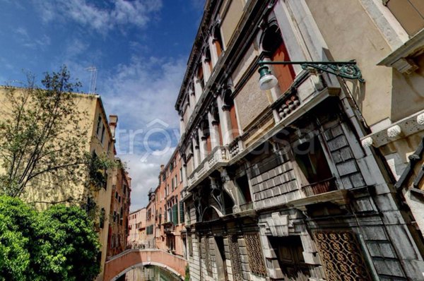 negozio in vendita a Venezia in zona Sestiere Cannaregio
