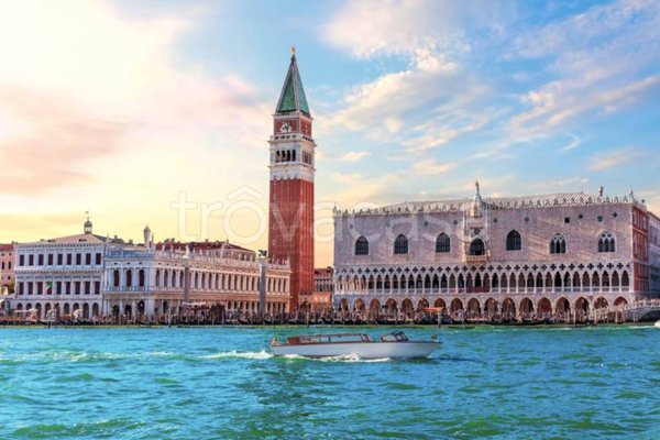 negozio in vendita a Venezia in zona Sestiere Cannaregio