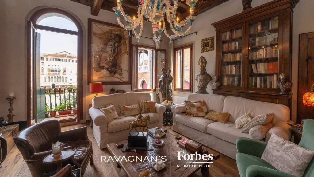 casa indipendente in vendita a Venezia in zona Sestiere San Polo