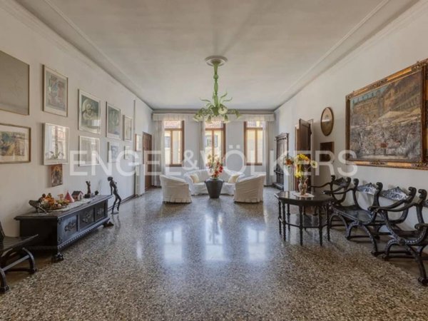 appartamento in vendita a Venezia in zona Sestiere San Marco