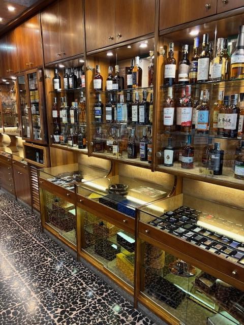 negozio in vendita a Venezia in zona Mestre