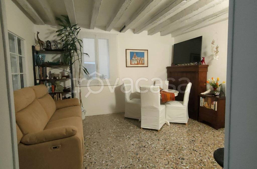 appartamento in vendita a Venezia in zona Sestiere Santa Croce
