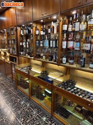 negozio in vendita a Venezia in zona Mestre