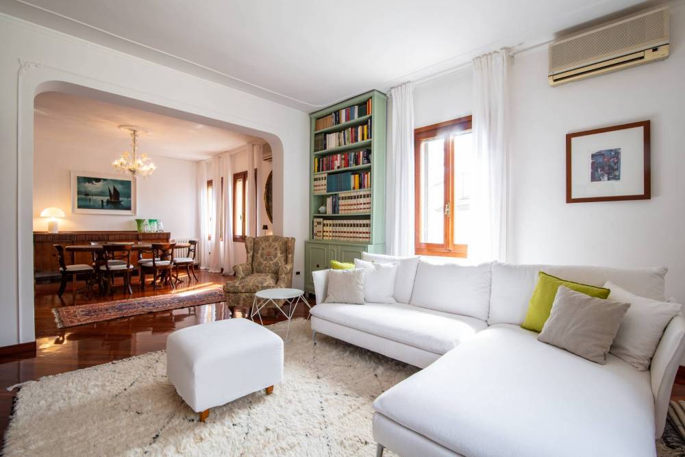 appartamento in vendita a Venezia in zona Lido di Venezia