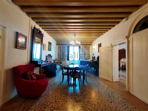 appartamento in vendita a Venezia in zona Sestiere Cannaregio