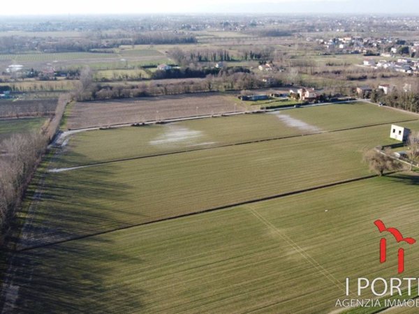 terreno agricolo in vendita a Venezia in zona Trivignano