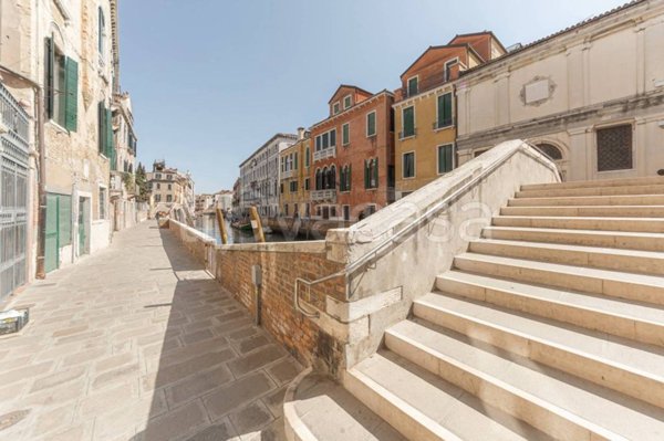 appartamento in vendita a Venezia in zona Sestiere Dorsoduro