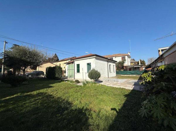 casa indipendente in vendita a Venezia in zona Mestre