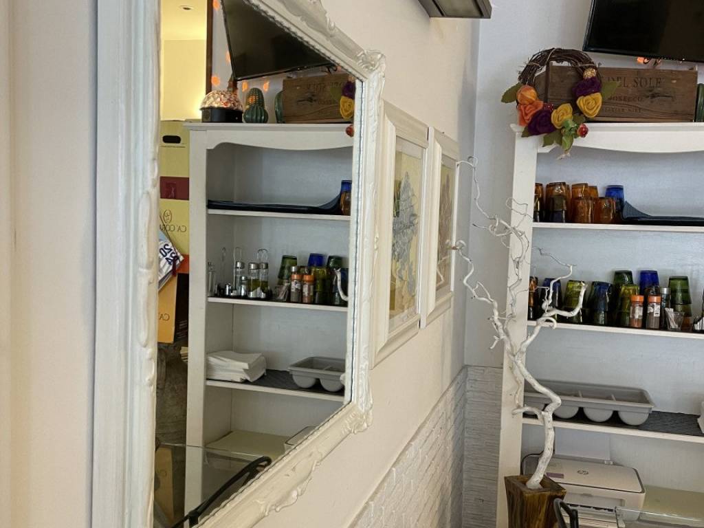 negozio in vendita a Venezia in zona Marghera