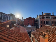 appartamento in vendita a Venezia in zona Sestiere Santa Croce