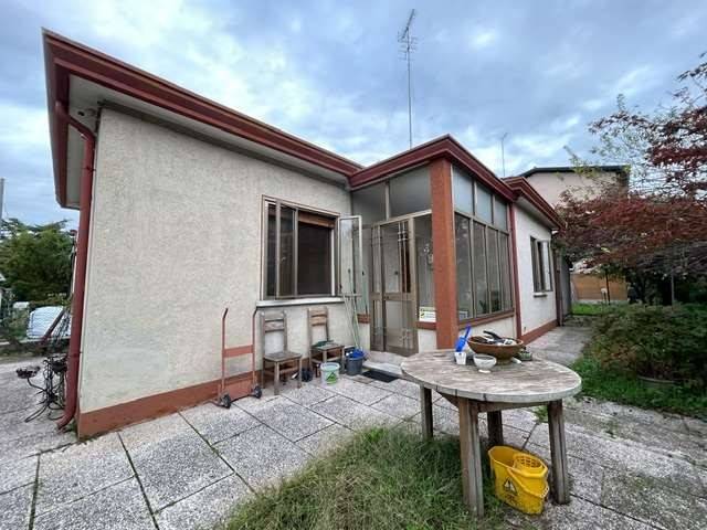 casa indipendente in vendita a Venezia in zona Carpenedo