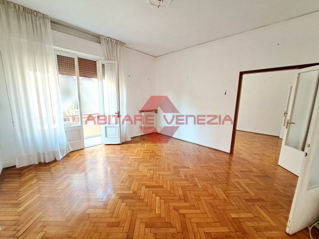 appartamento in vendita a Venezia in zona Lido di Venezia