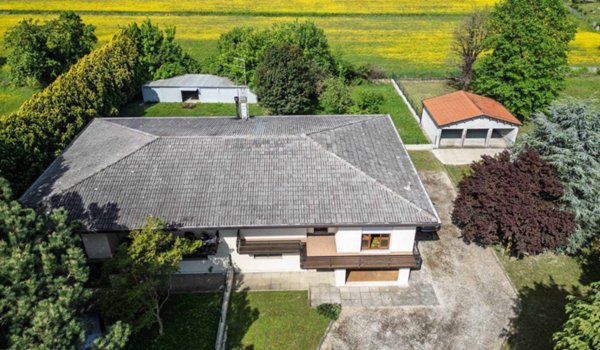 casa indipendente in vendita a Venezia in zona Chirignago