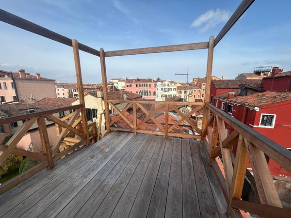 casa indipendente in vendita a Venezia in zona Sestiere Cannaregio